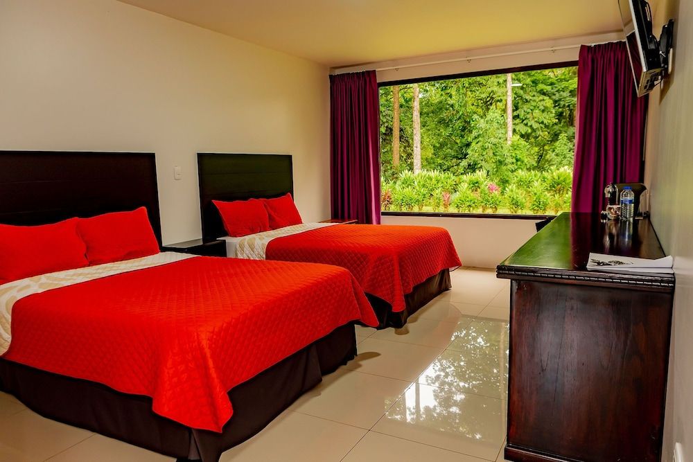 Hotel Los Ríos Deluxe Room, 1 Bedroom, Accessible, River View 3