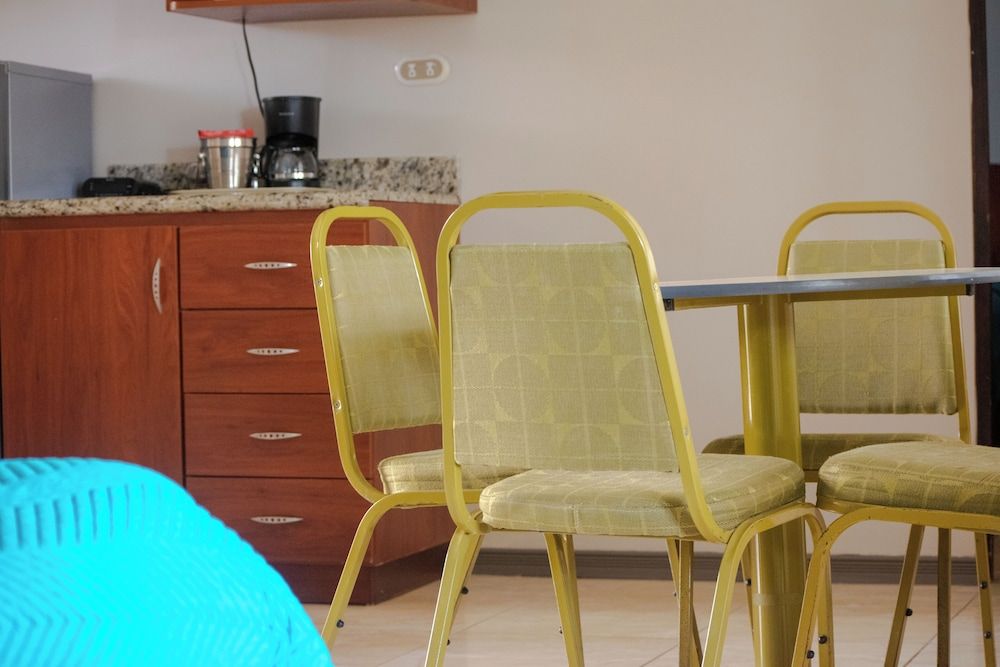 Hotel y Restaurante El Guarco Family Apartment, 2 Bedrooms, Kitchenette 3