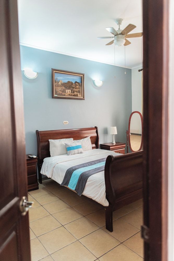 Hotel y Restaurante El Guarco Family Apartment, 2 Bedrooms, Kitchenette 4
