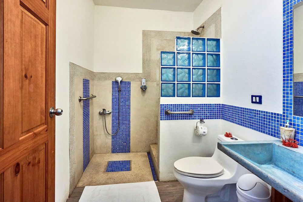 Principe del Pacifico Studio, 1 Bedroom, Accessible (Blue) 6