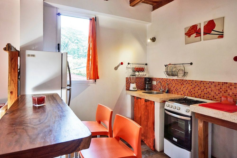 Duplex, 1 Bedroom (Red)