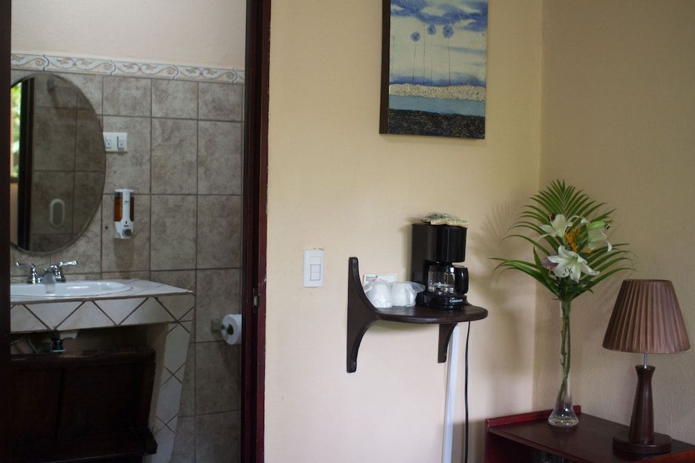 Hotel Diuwak Habitacion ESTANDAR MATRIMONIAL 5