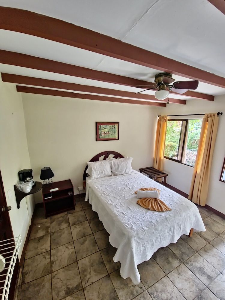 Hotel Diuwak Habitacion ESTANDAR MATRIMONIAL 2