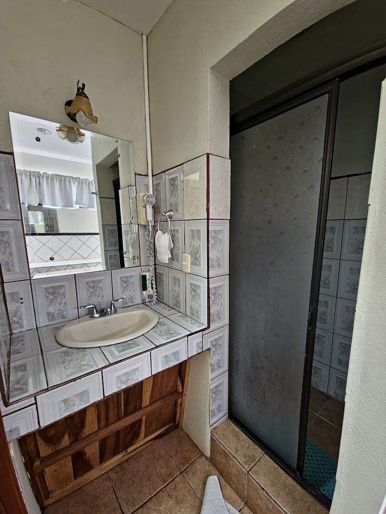 Hotel Diuwak Junior Suite 11