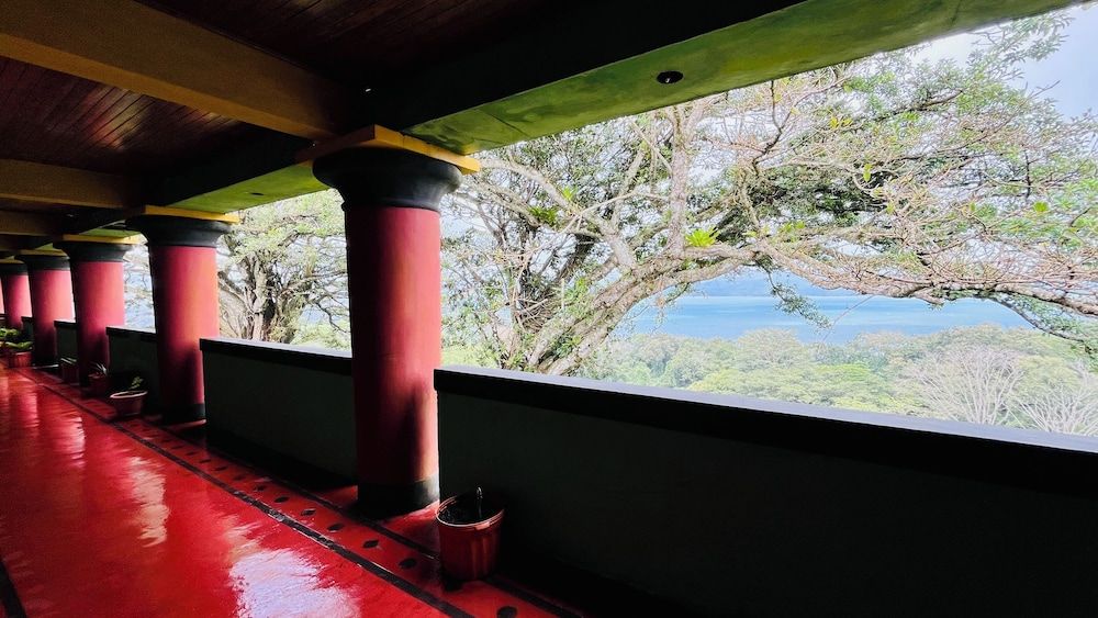 Lake Arenal Brewery & Resort Standard Lake View Jungle Room 6