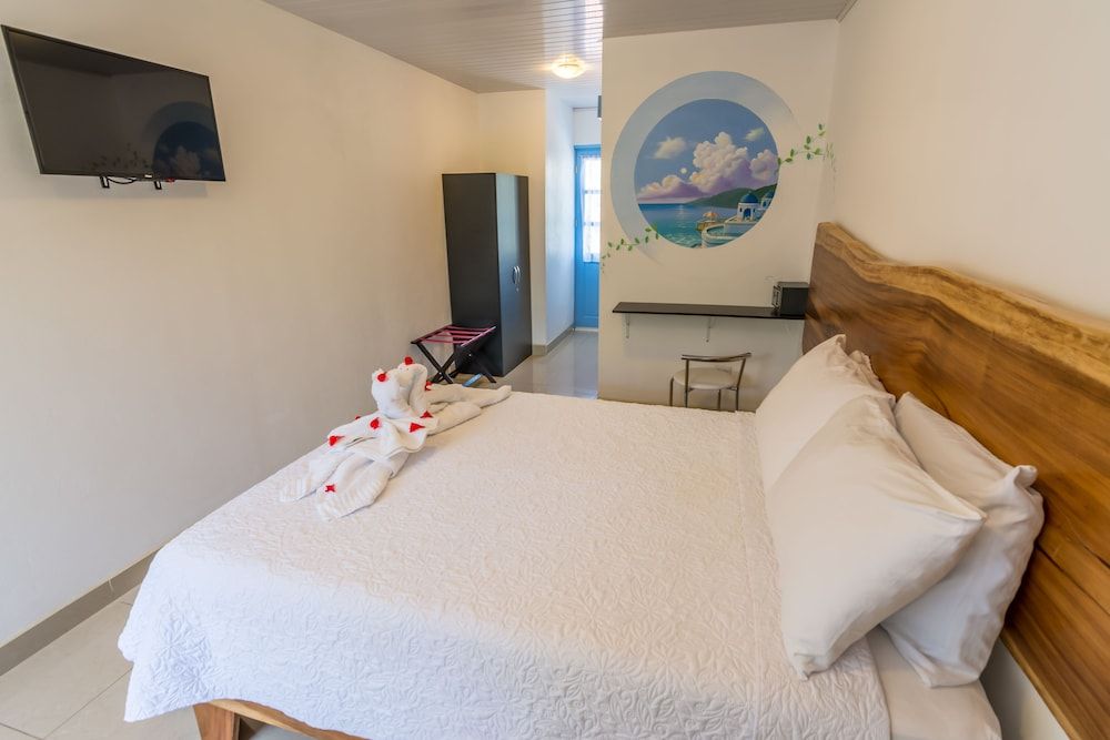 Hotel Ibiza Classic Room, 1 Queen Bed, Garden View 7