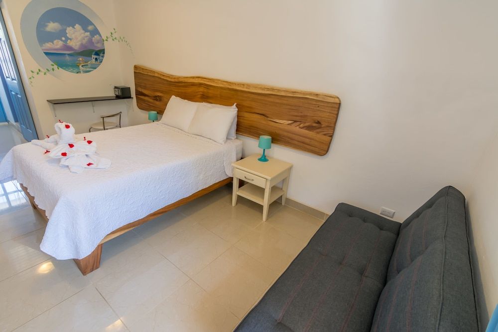 Hotel Ibiza Classic Room, 1 Queen Bed, Garden View 4