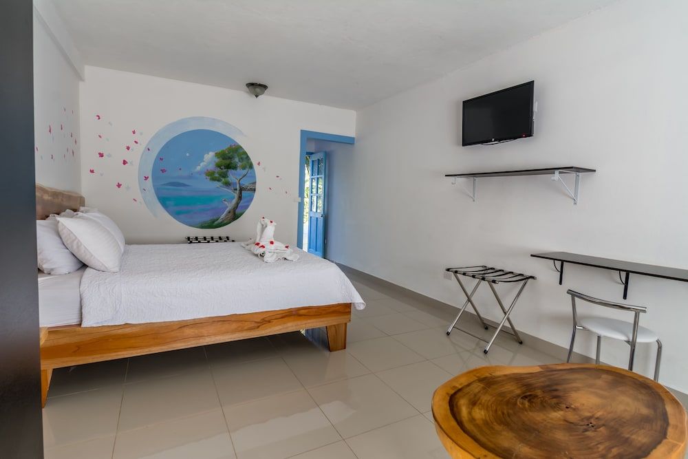 Hotel Ibiza Deluxe Room, 1 Queen Bed with Sofa bed, Refrigerator 17