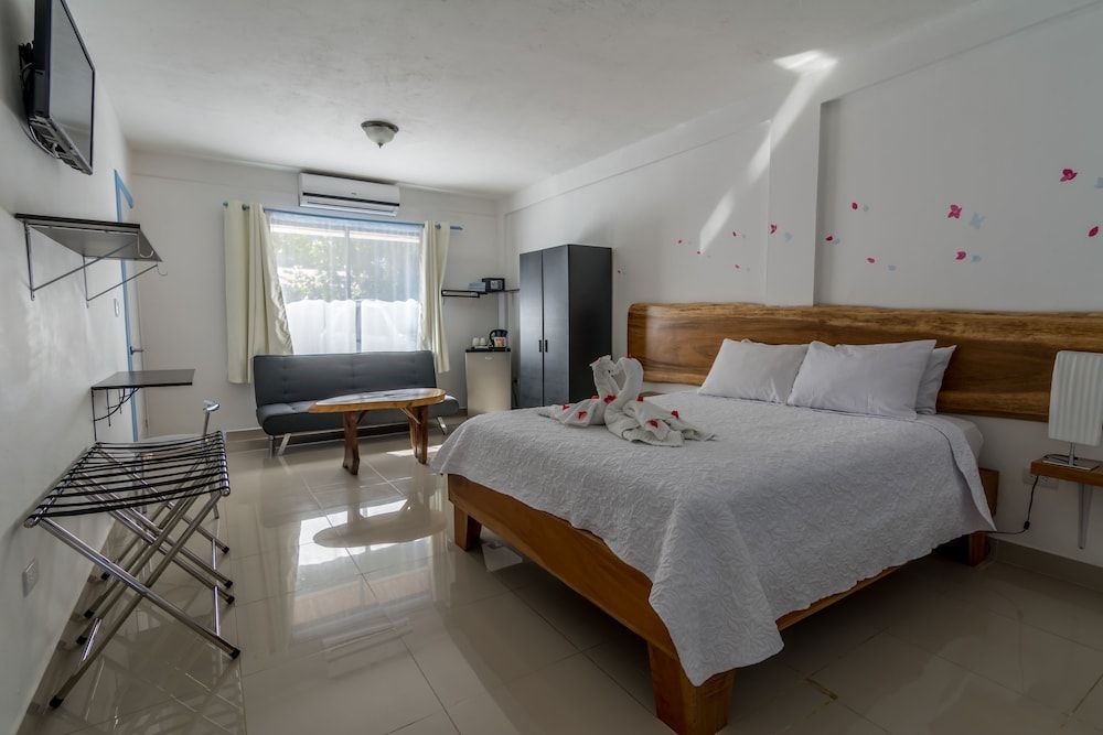 Hotel Ibiza Deluxe Room, 1 Queen Bed with Sofa bed, Refrigerator 18