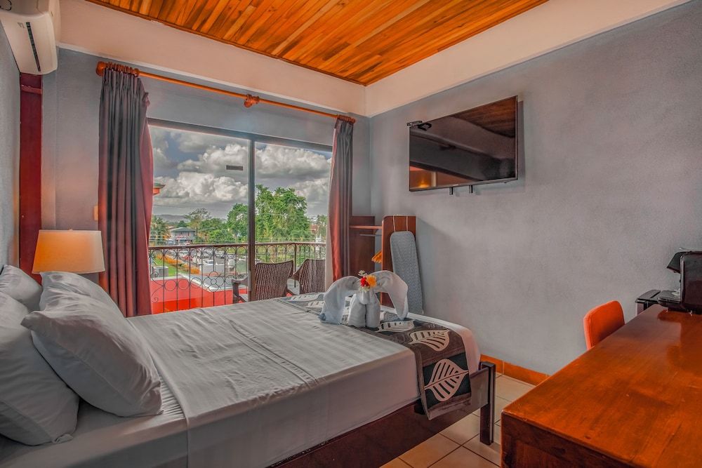 Fortuna Downtown Boutique Standard Double Room 2