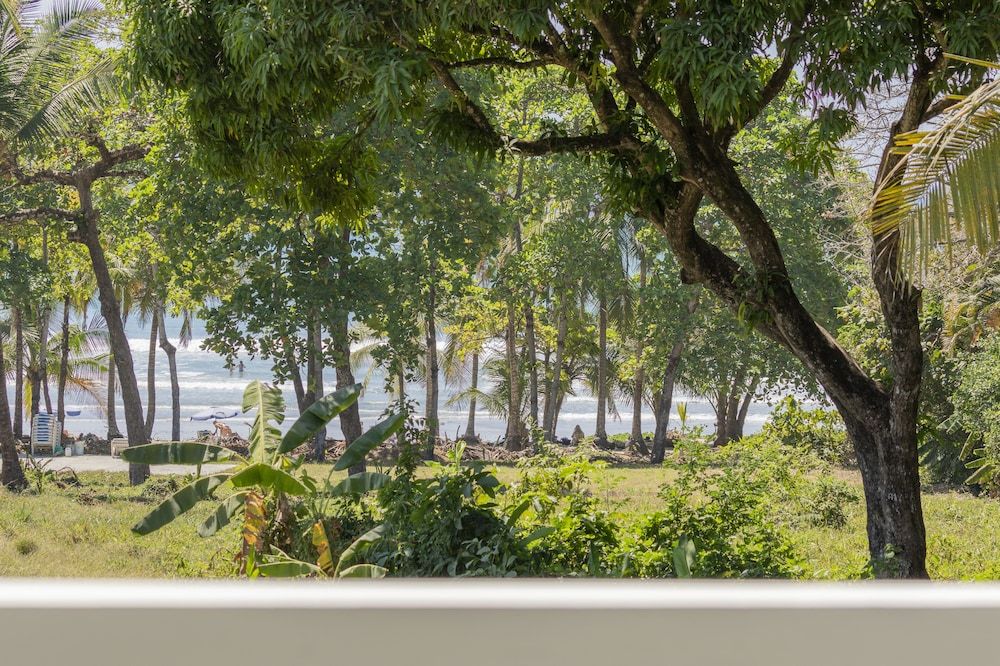 Hotel Santa Teresa by the Beach One Bedroom Apartment 4