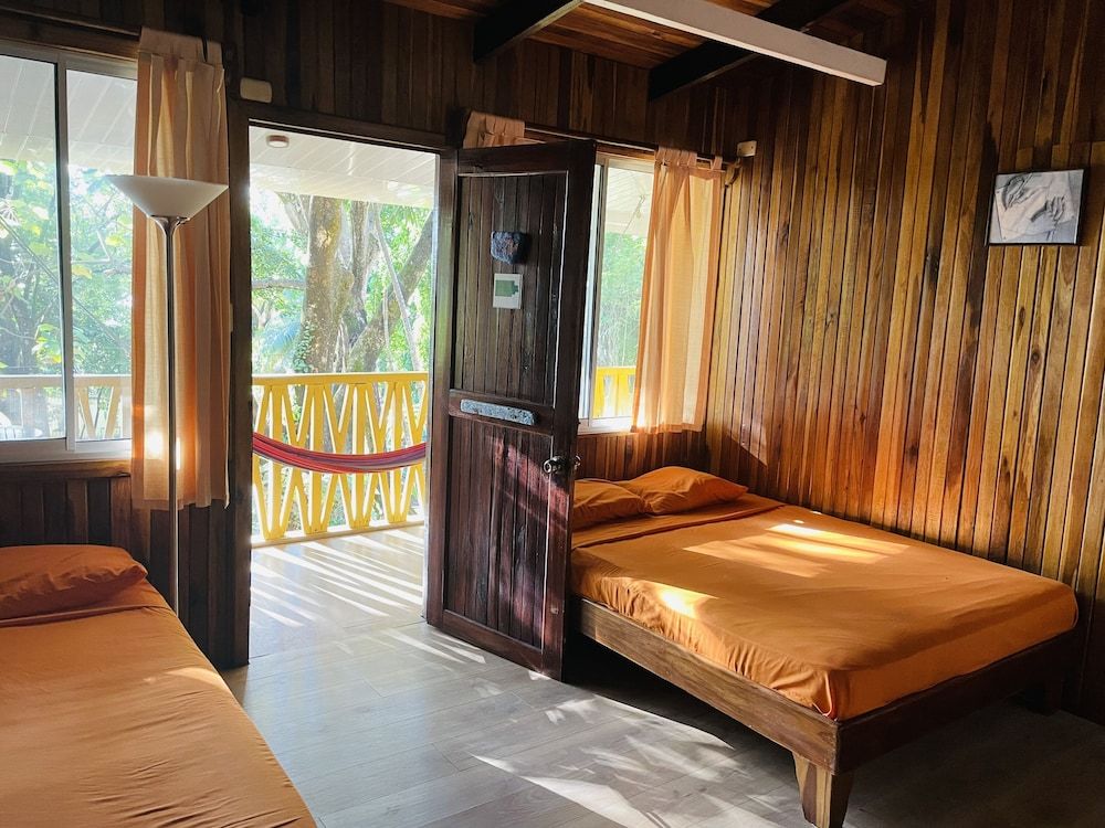 Hotel Aurora Suite 13