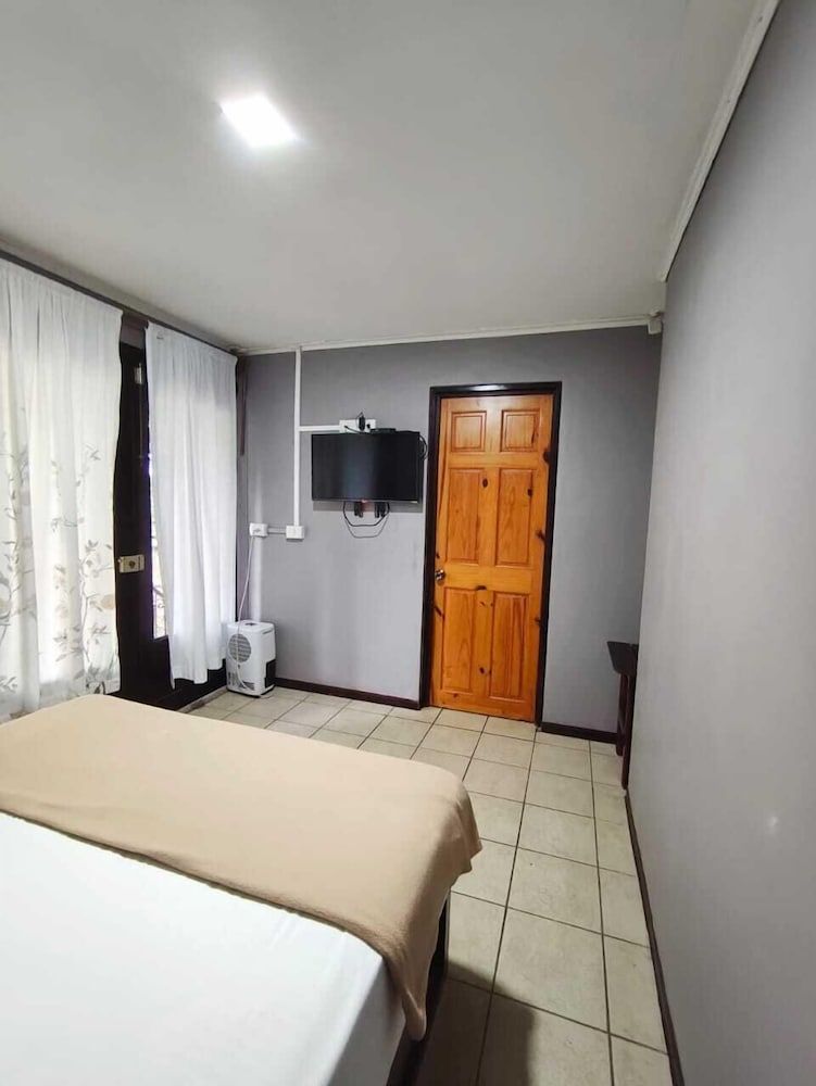 Avita Lodge Hotel de Montaña Basic Double Room, 1 Queen Bed 2