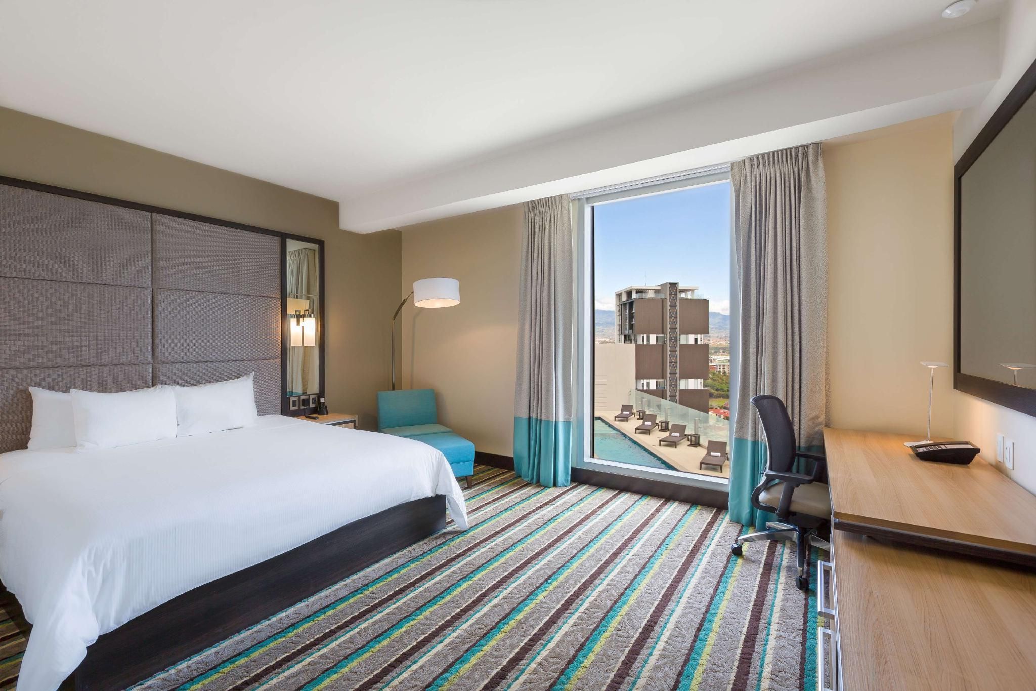 1 KING MOBILITY ACCESSIBLE W/ROLL IN SHOWER