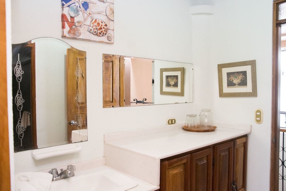 Hotel Villa Acacia Superior Double Room, 1 King Bed 5