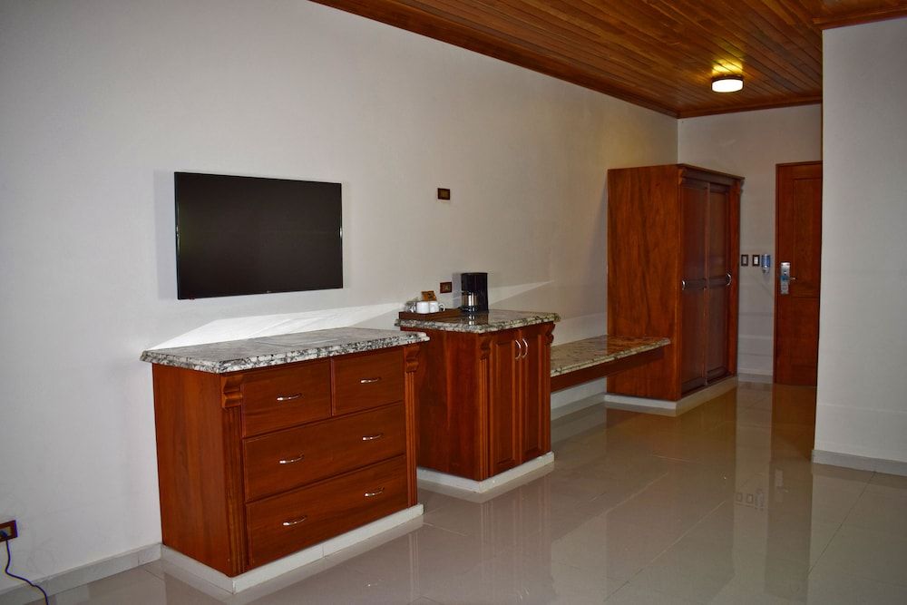 Hotel Los Lagos Spa & Resort Standard Room, Accessible, Mountain View 23