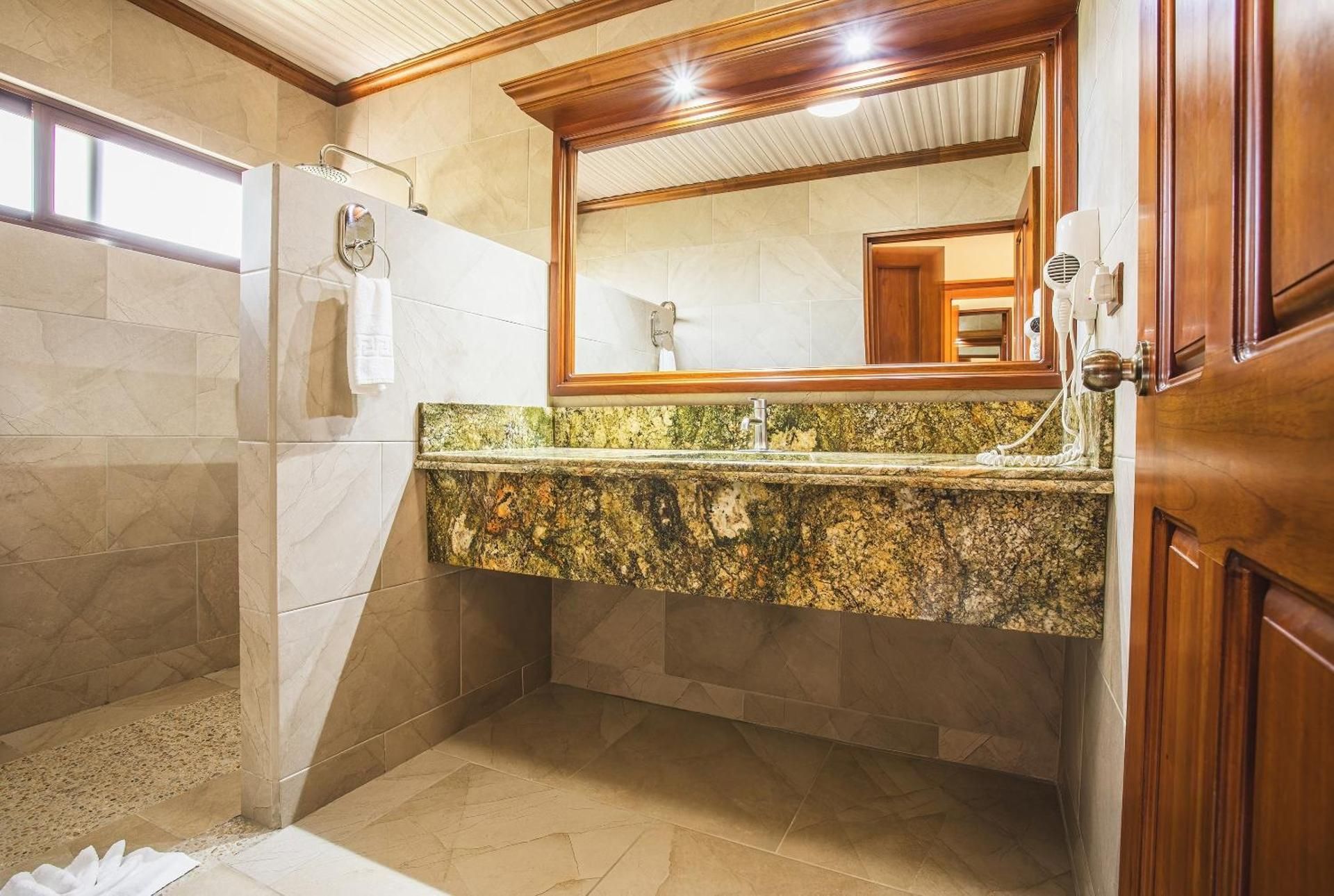 undefined Hotel Los Lagos Spa & Resort 10