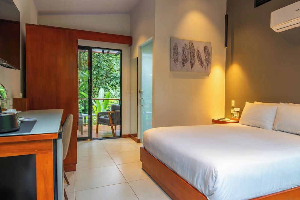 Tifakara Boutique Hotel & Birding Oasis Tropical Forest Bungalow 2
