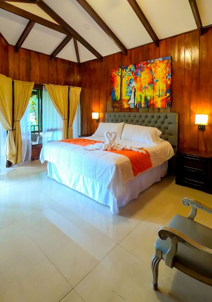 Deluxe Bungalow, 1 Bedroom, Lake View, Garden Area
