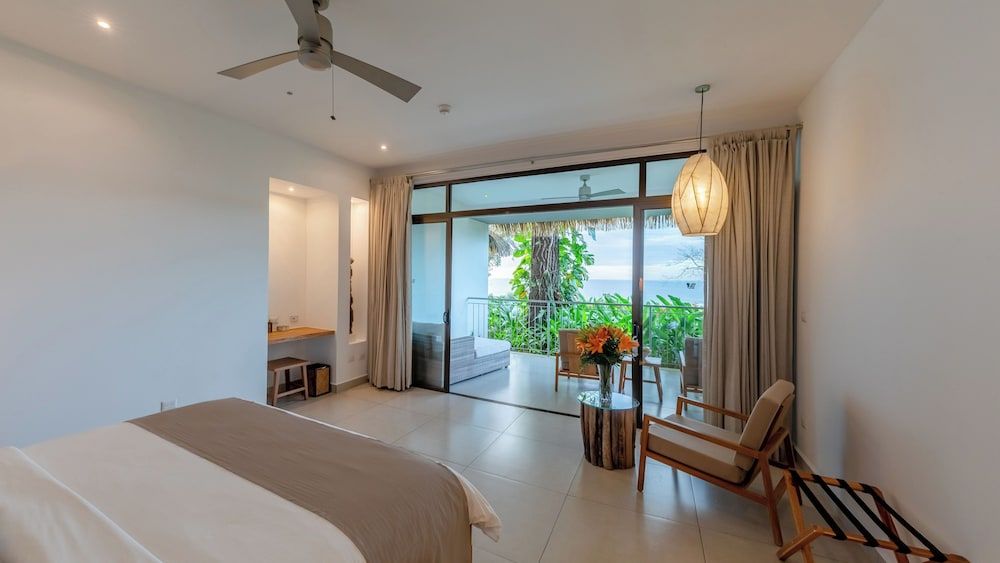 Hotel Boutique Lagarta Lodge Suite (Flor Blanca, One King Bed)