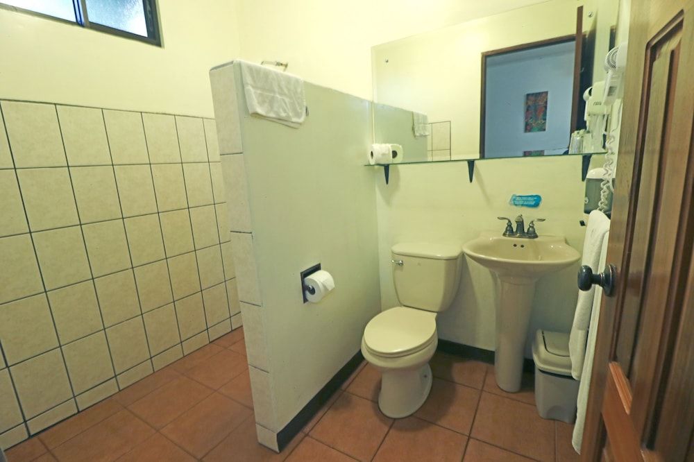 Tirimbina Rainforest Lodge Deluxe Room 9