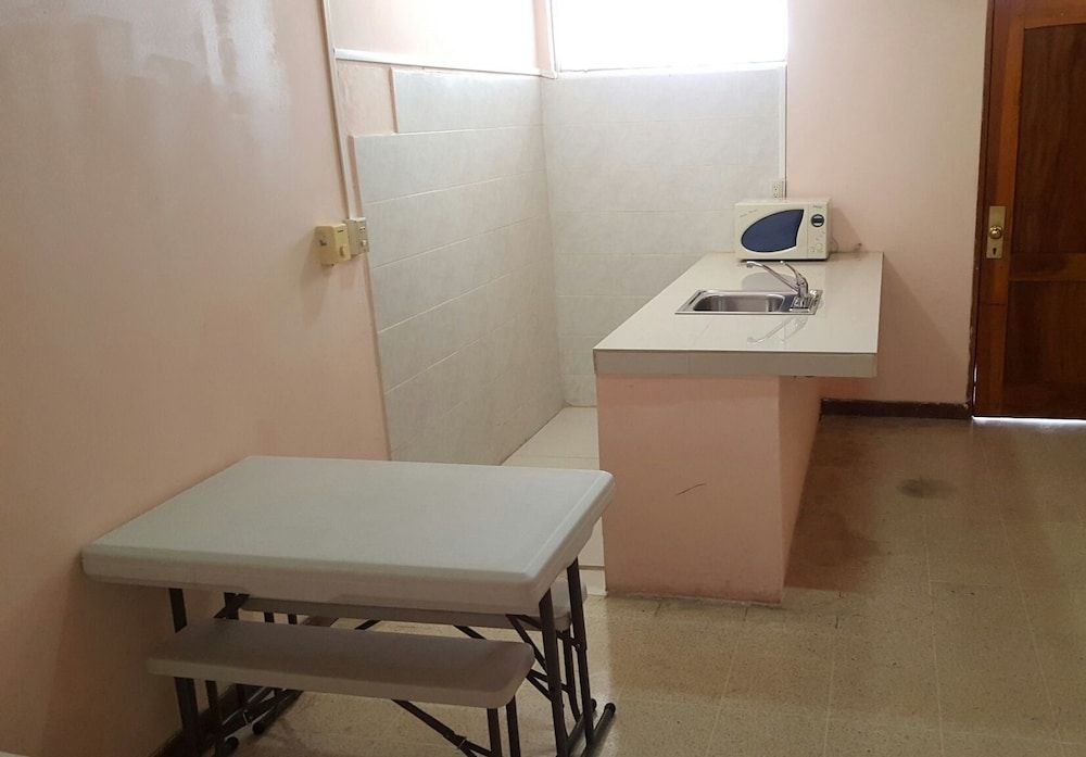 Hotel Primavera Standard room with air-conditioning 4