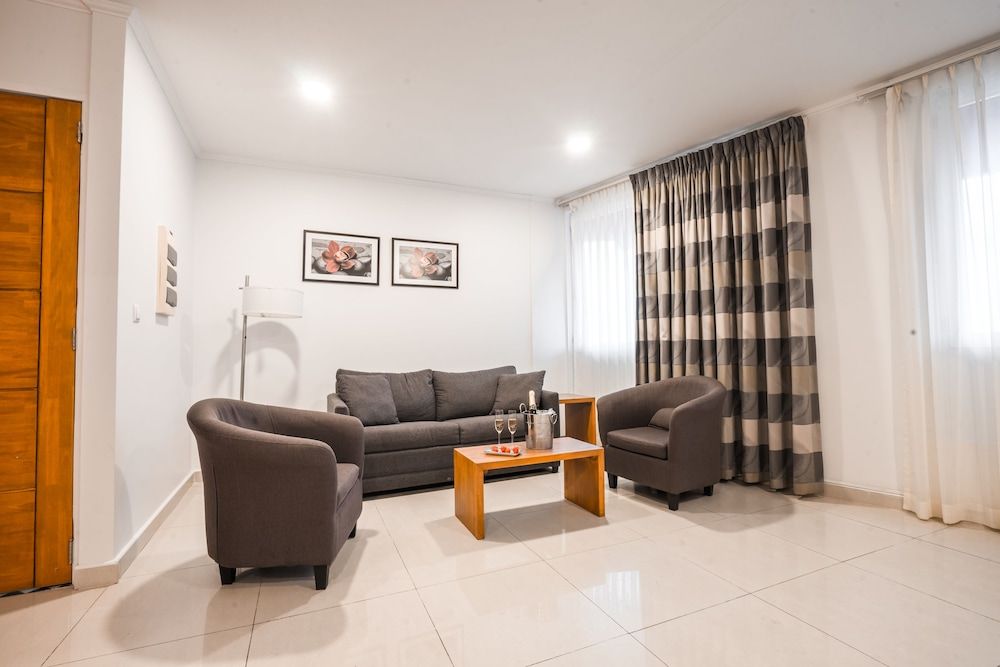 Majestic City Suites & Beach Hotel Elite Suite, 2 Bedrooms, Kitchenette 3