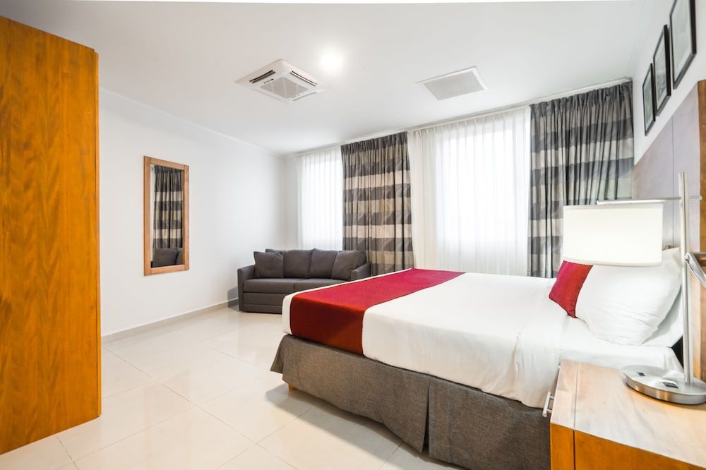 Majestic City Suites & Beach Hotel Elite Suite, 2 Bedrooms, Kitchenette