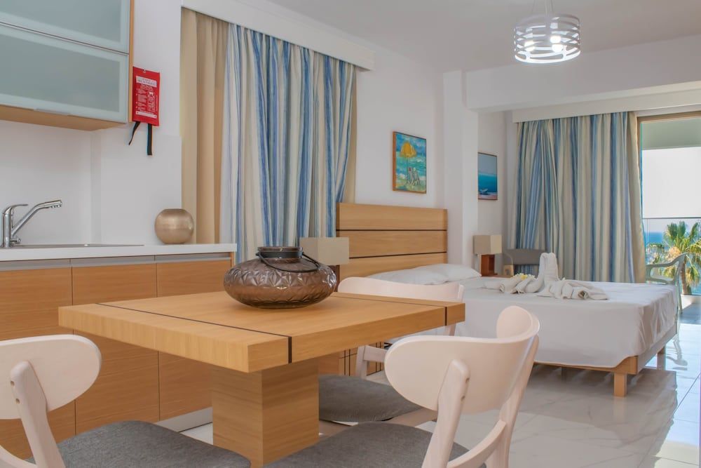 Rododafni Beach Apartments Studio, Sea View 6