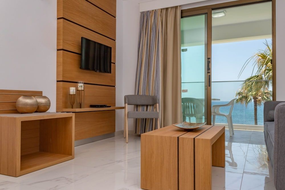 Rododafni Beach Apartments Apartment, 2 Bedrooms, Sea View 9