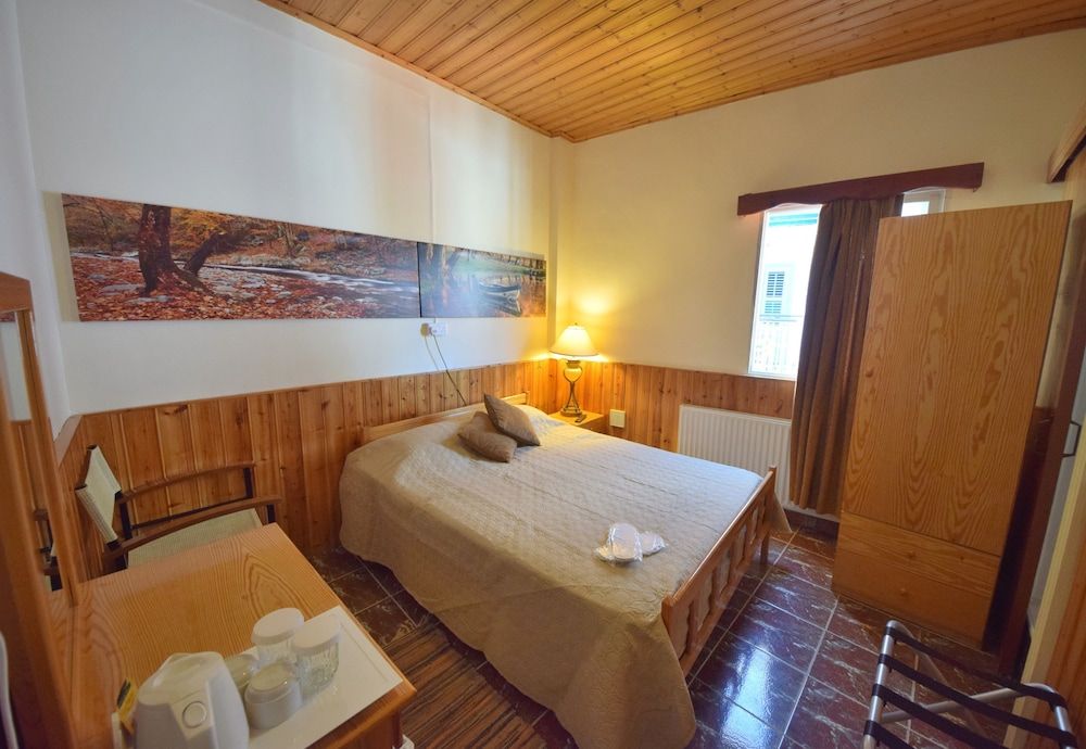 Christys Palace Hotel Double Room 12