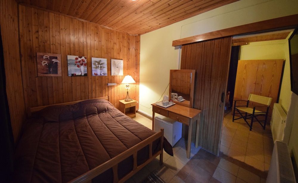 Christys Palace Hotel Double Room 4