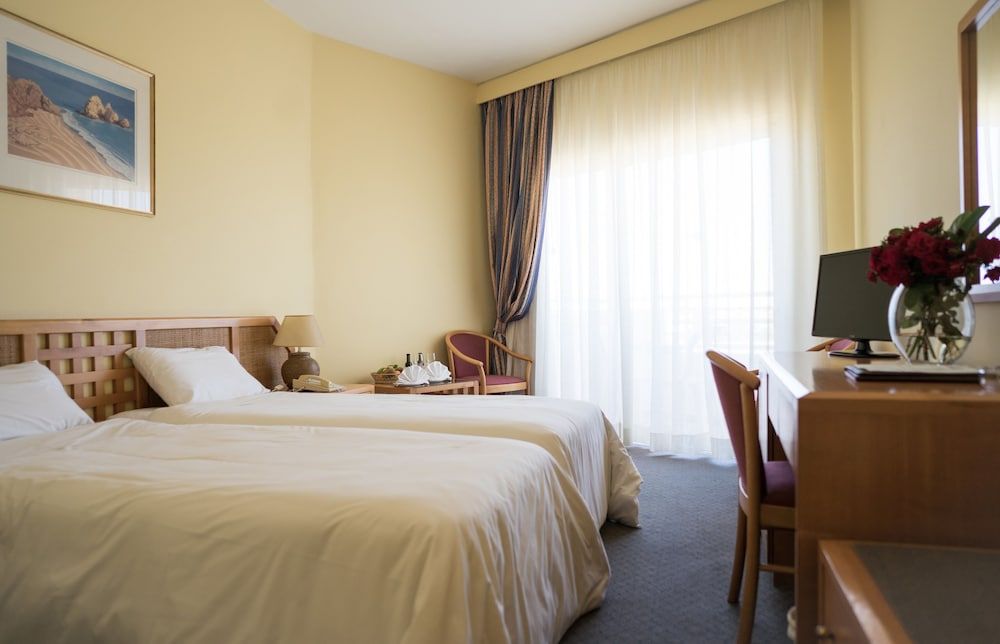 Aloe Hotel Double Room, City View 2