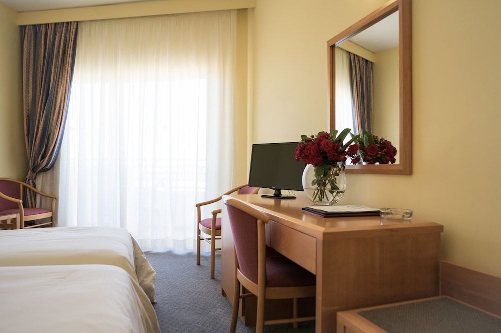 Aloe Hotel Double Room, City View 4