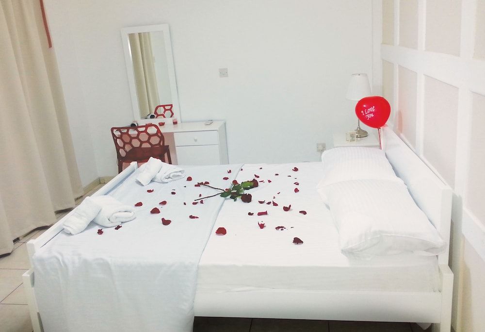 undefined Stephanie City Apartments 4