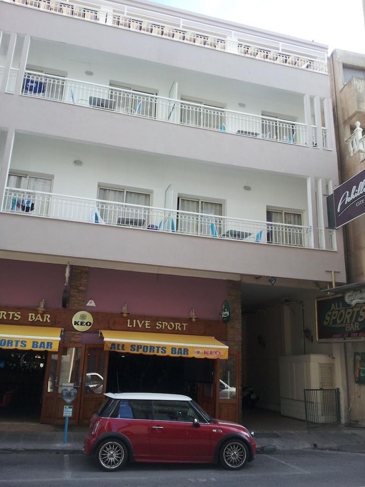 undefined Stephanie City Apartments 3