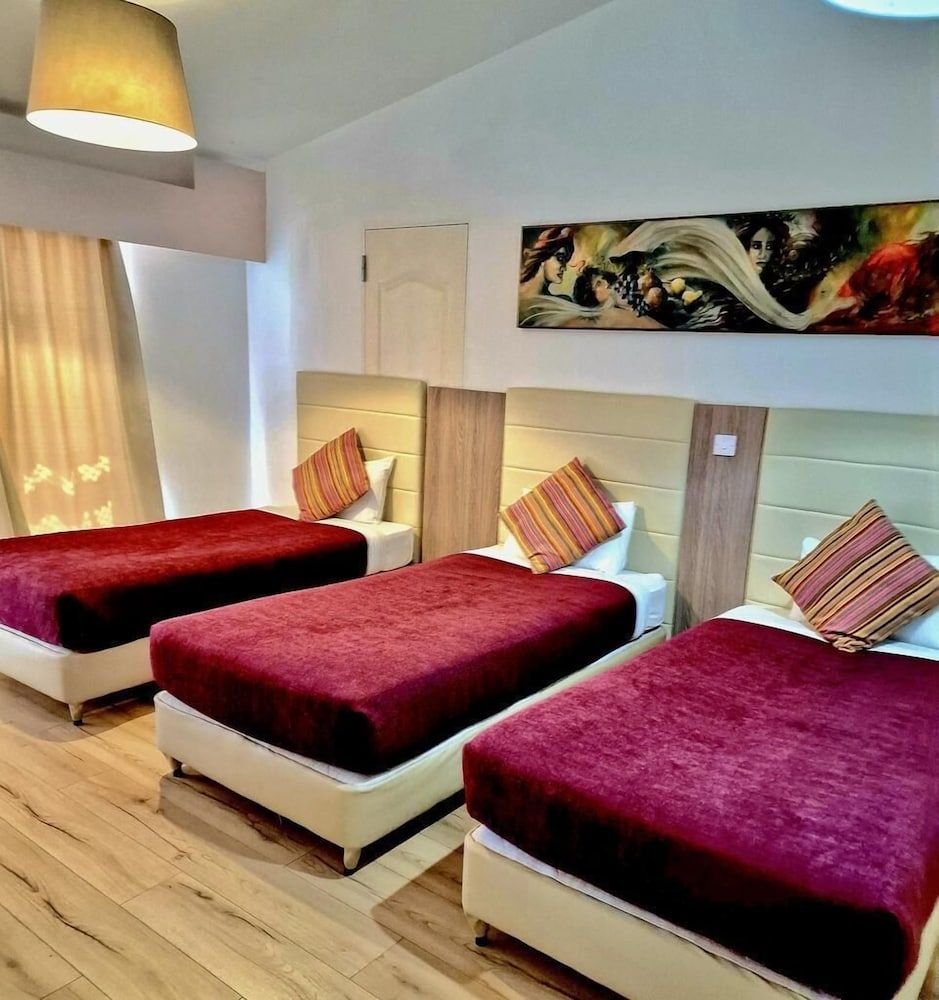 Comfort Triple Room, Balcony, Garden View