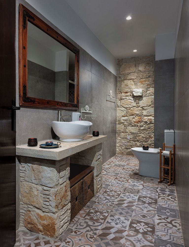 Oinoessa Traditional Boutique Houses Deluxe Chalet 3