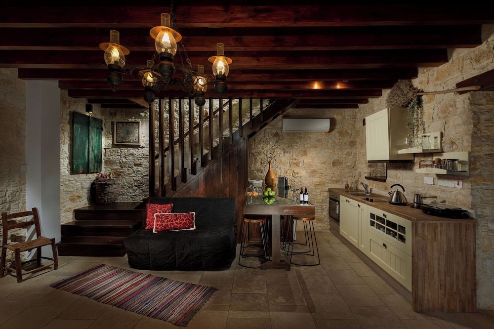 Oinoessa Traditional Boutique Houses Deluxe Chalet 5