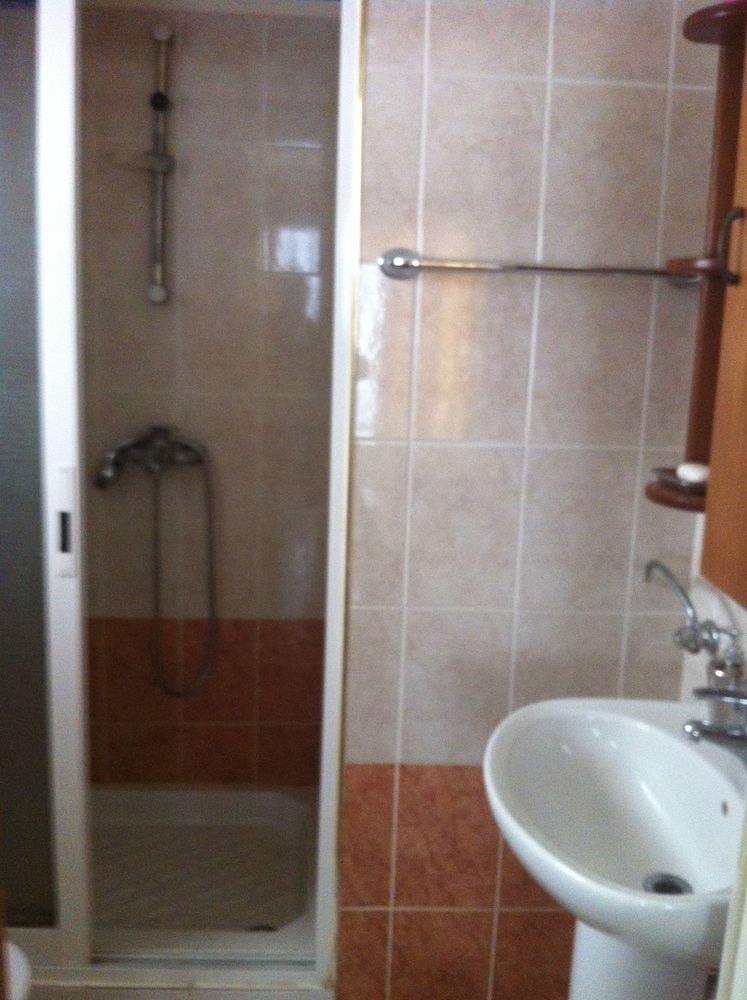 Zakos Court Apartments Studio 8