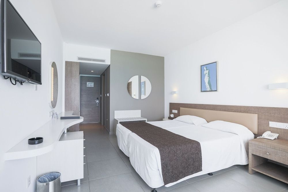 Double Room, City View
