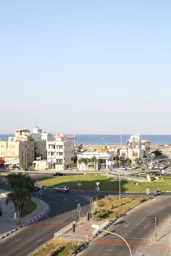 Alora Apartments Apartment, 2 Bedrooms, Balcony 8