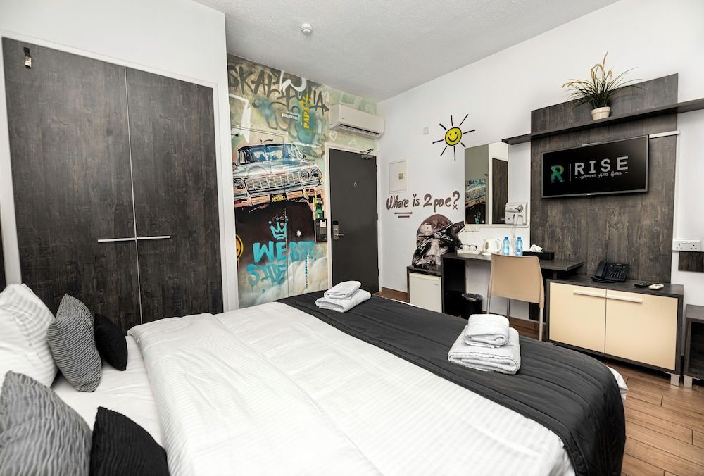 Rise Urban Art Hotel Standard Double or Twin Room 11