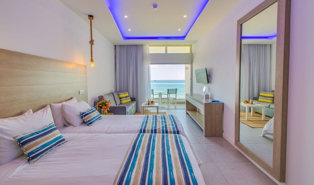 Island Boutique Hotel Standard Room, Sea View 2