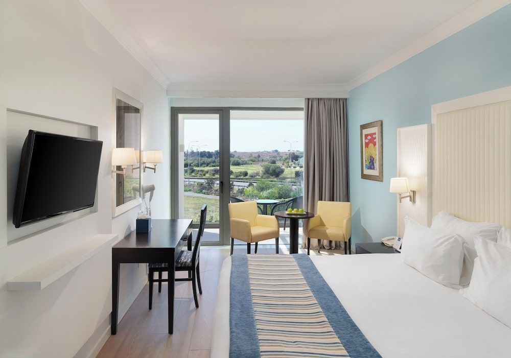 Deluxe Room, Courtyard View