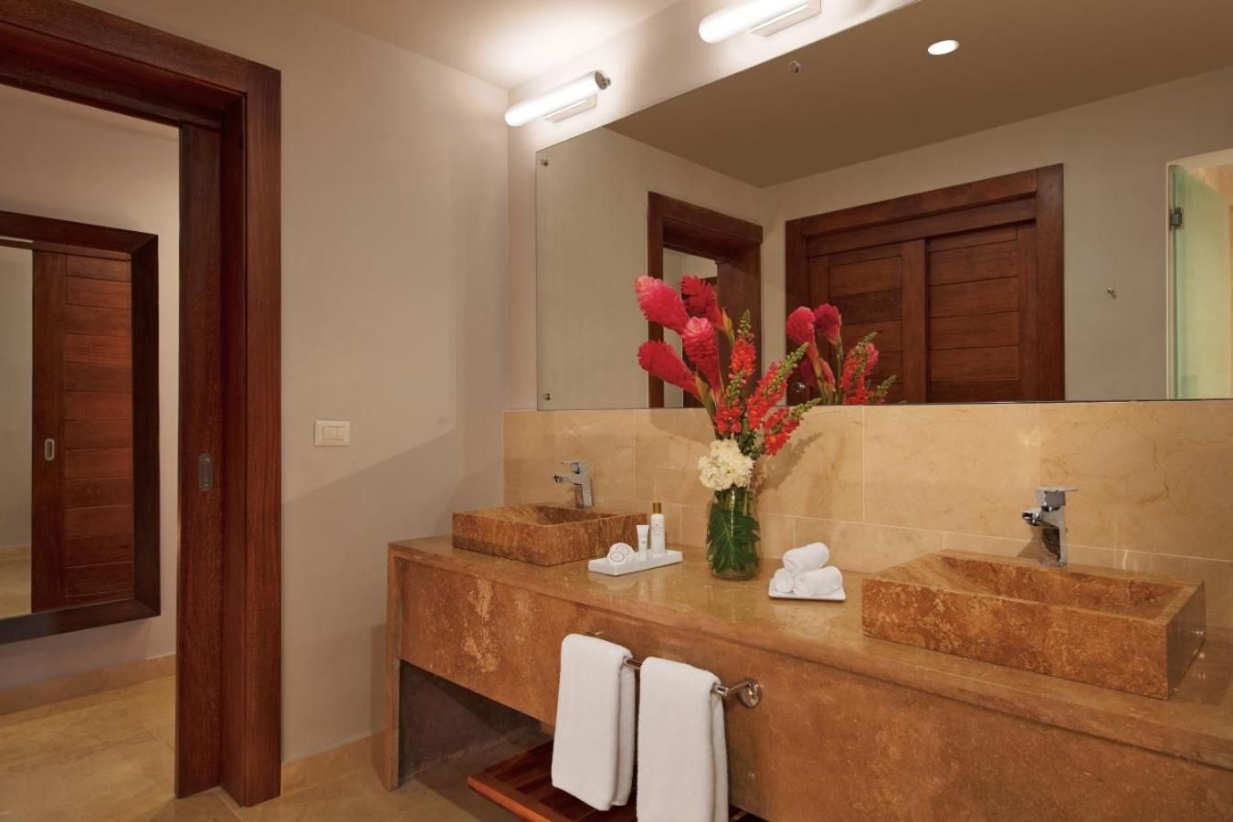 Preferred Club Honeymoon Suite - All Inclusive