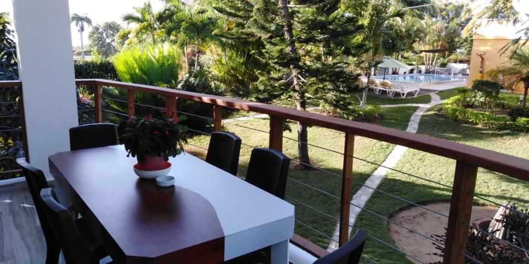Bungalow with Garden View