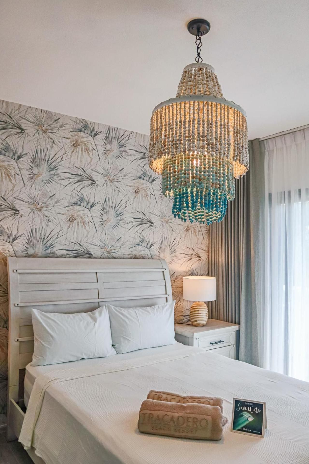 TRACADERO Beach Club and Holidays Rentals Suite 15