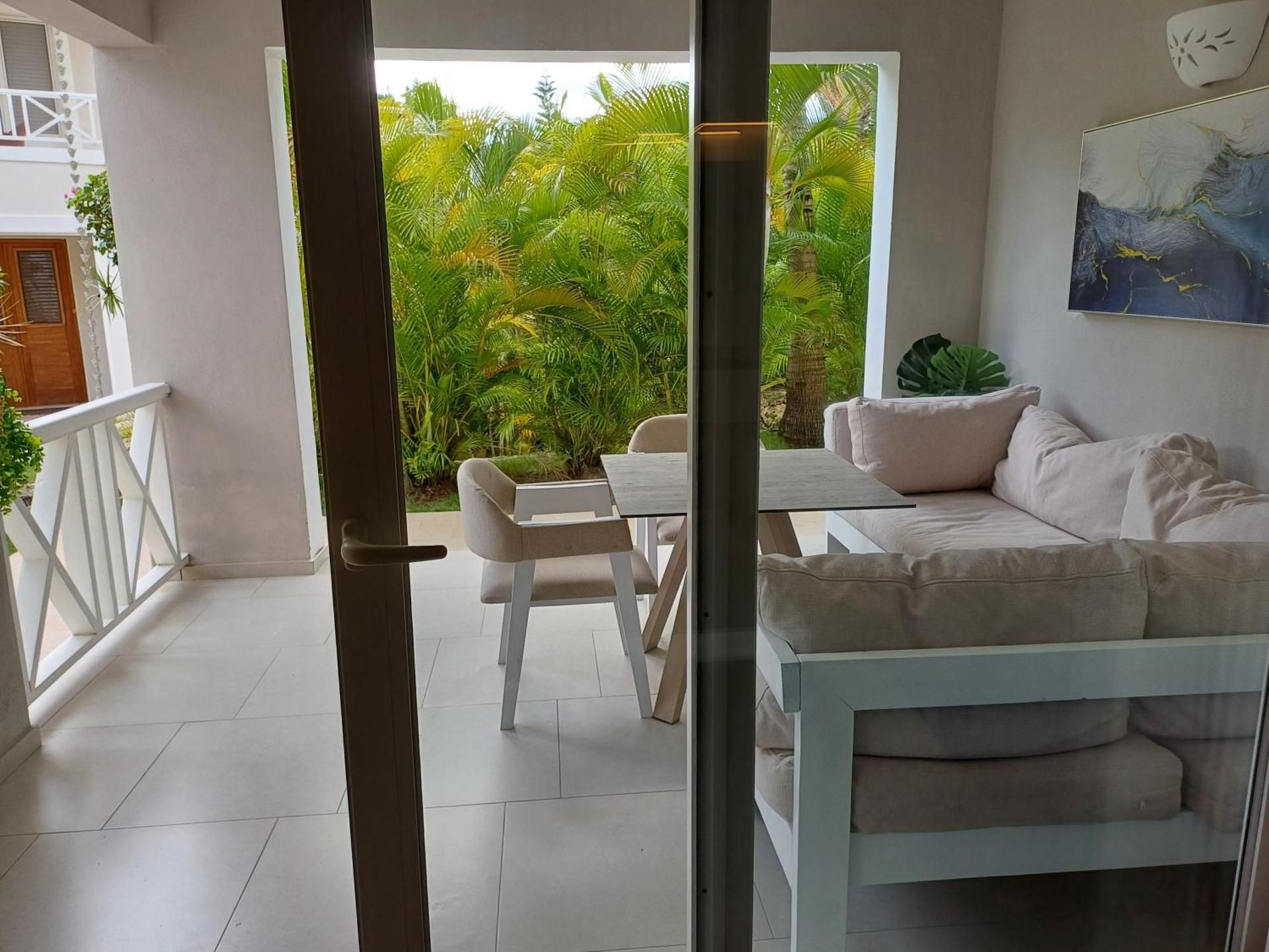 TRACADERO Beach Club and Holidays Rentals Suite 99