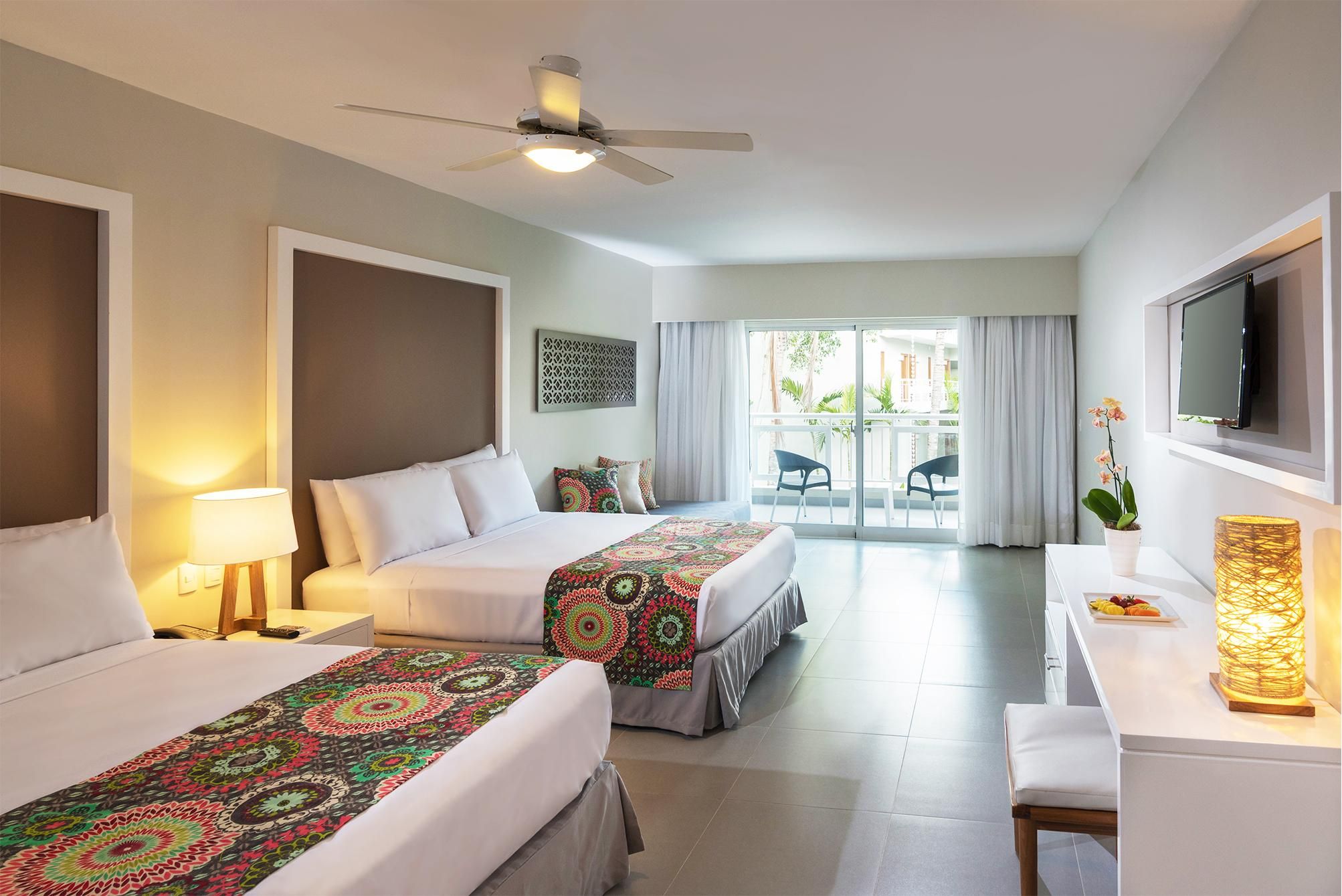 Deluxe Family Room